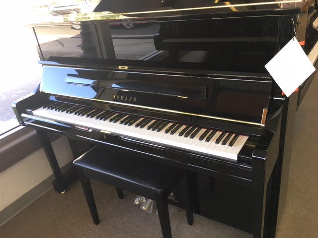 Yamaha U1 Polished Ebony Upright Piano